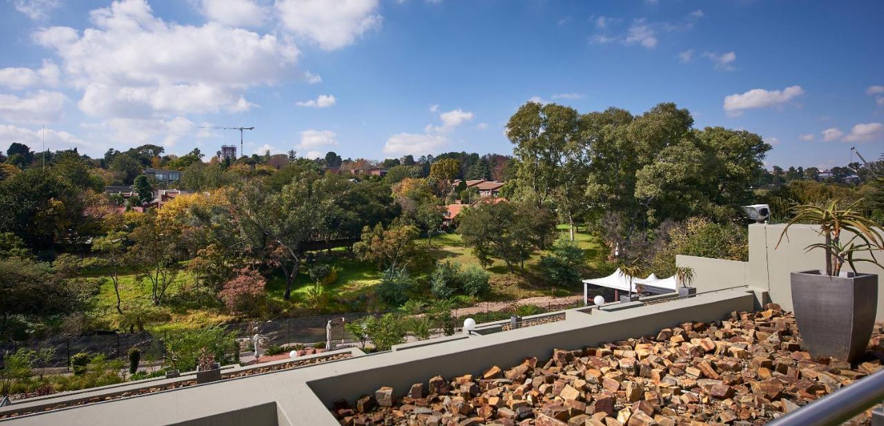 Dynasty Forest Sandown Self Catering Hotel Johannesburg Exterior photo